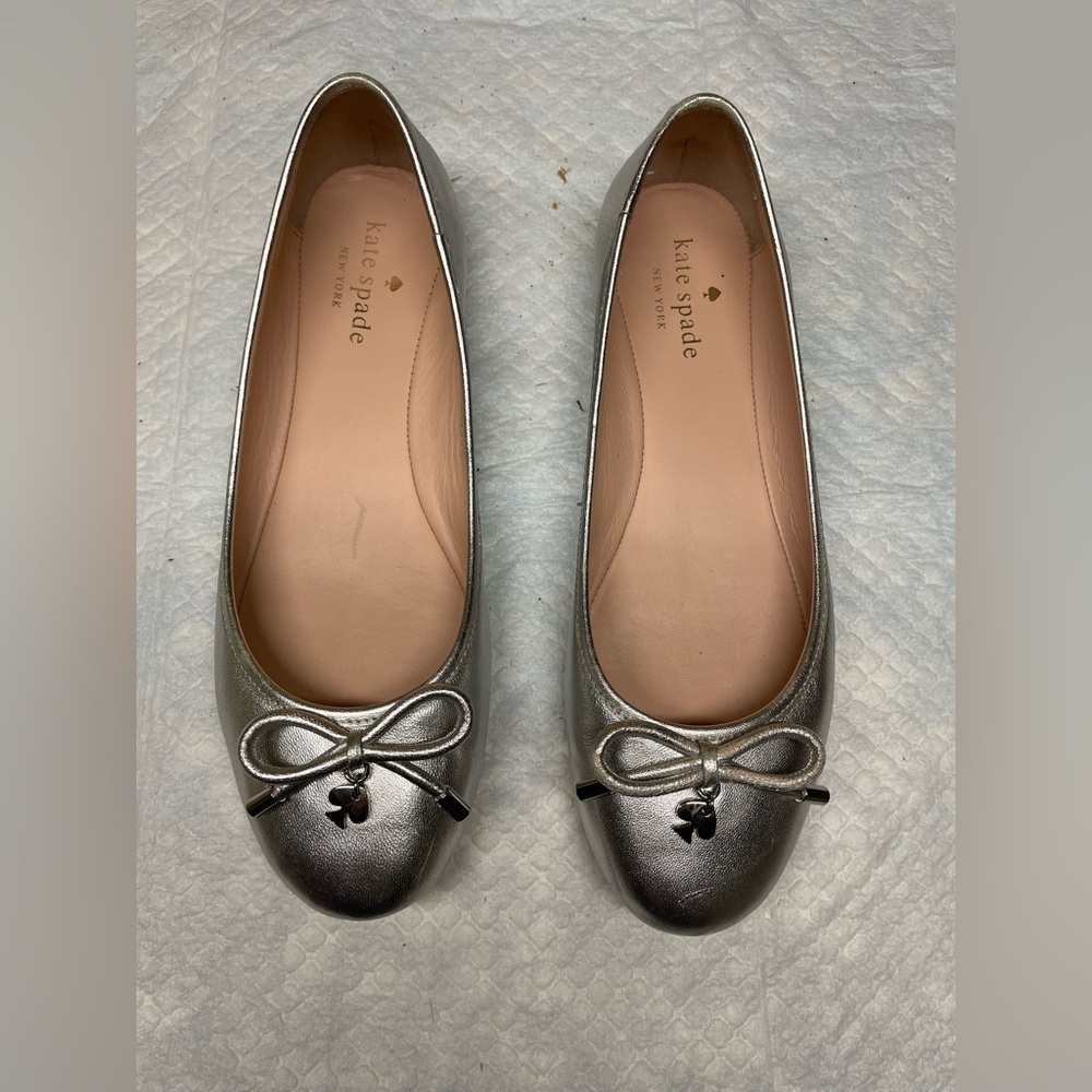 Kate spade, sliver flat shoes, size 6.5
